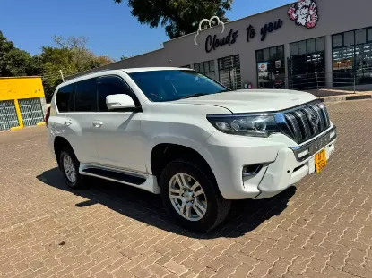 Picture of Toyota Land Cruiser 2017