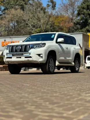 Picture of Toyota Land Cruiser 2017