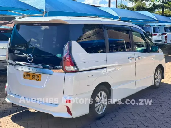Picture of Nissan Serena 2016