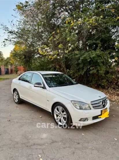 Picture of Mercedes Benz C-Class 2009