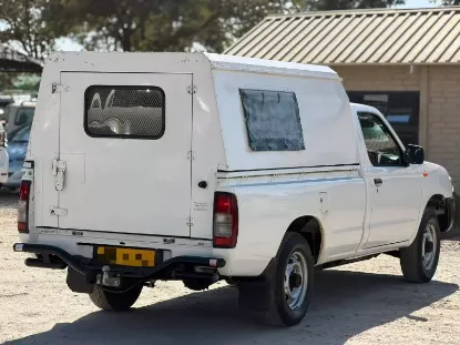 Picture of Nissan Hardbody 2019