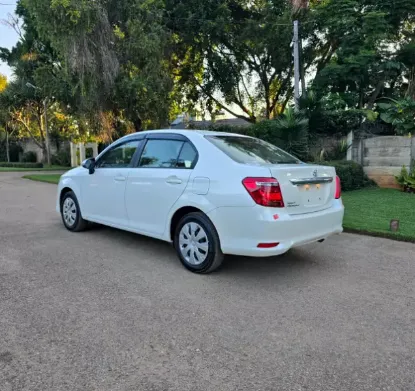 Picture of Toyota Axio 2016