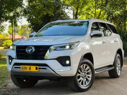 Picture of Toyota Fortuner 2021