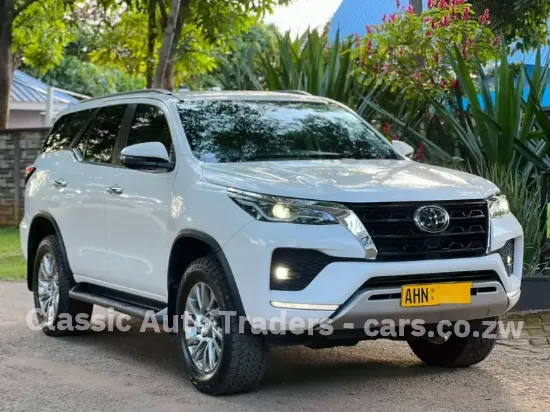 Picture of Toyota Fortuner 2021