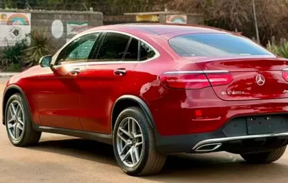 Picture of Mercedes Benz GLC 2017