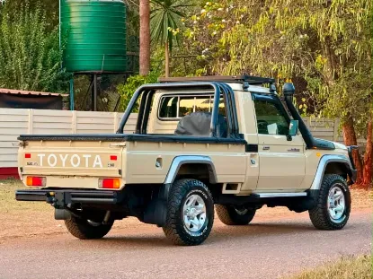 Picture of Toyota Land Cruiser 2019