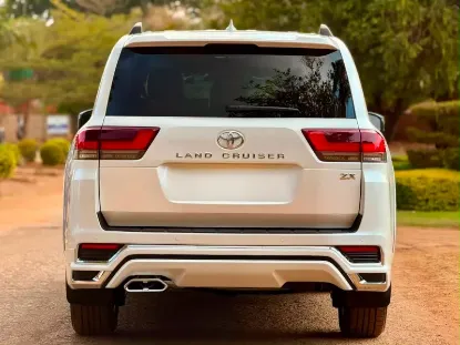 Picture of Toyota Land Cruiser 2024