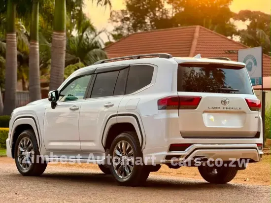 Picture of Toyota Land Cruiser 2024