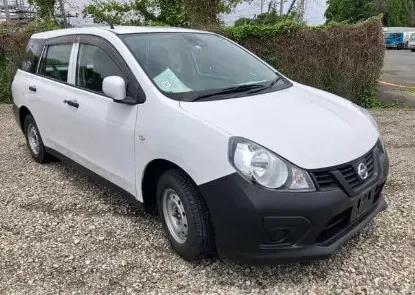 Picture of Nissan AD Van 2018