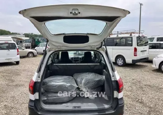 Picture of Nissan AD Van 2018