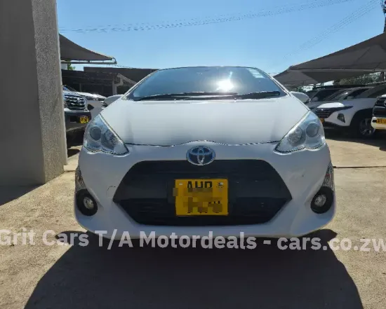 Picture of Toyota Aqua 2016