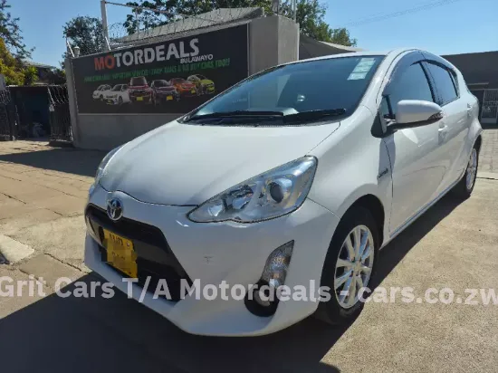 Picture of Toyota Aqua 2016