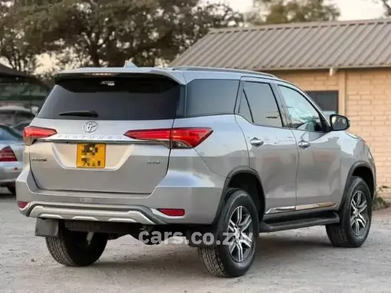 Picture of Toyota Fortuner 2020