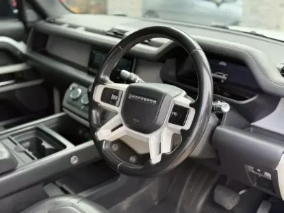 Picture of Land Rover Defender 2020