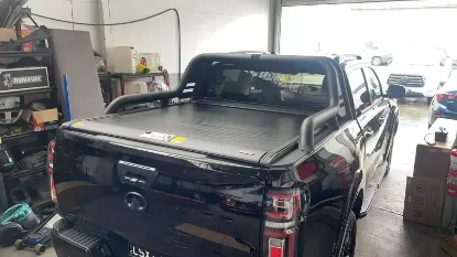 Picture of Retractable Aluminum Roller Tonneau Cover ranging from 100usd