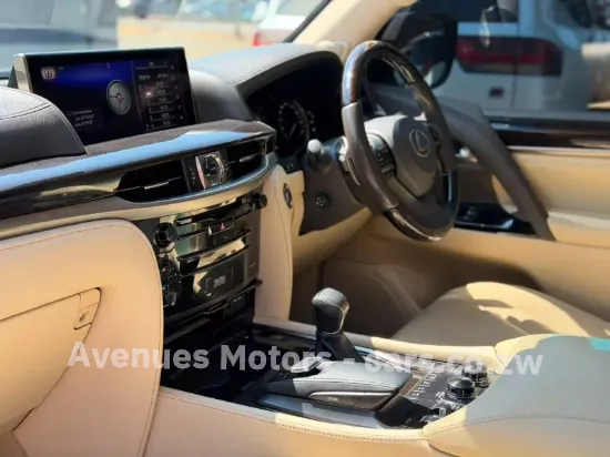 Picture of Lexus LX 2021