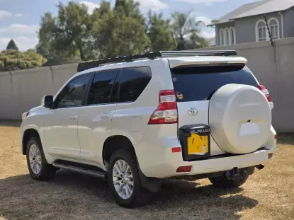 Picture of Toyota Prado 2015