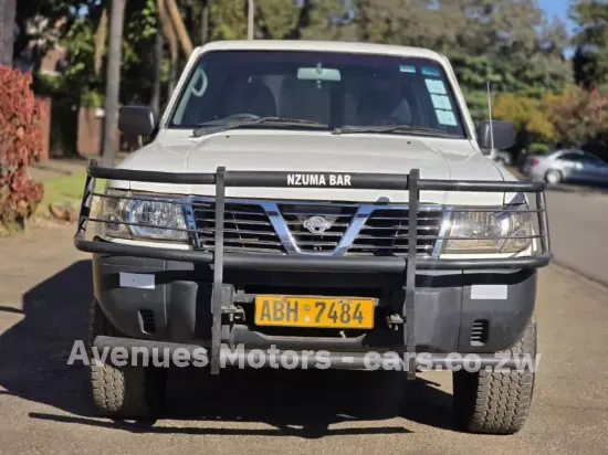 Picture of Nissan Patrol 1998