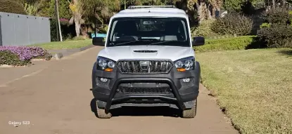 Picture of Mahindra S4 SC 2019
