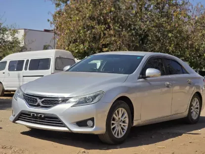 Picture of Toyota Mark x 2016