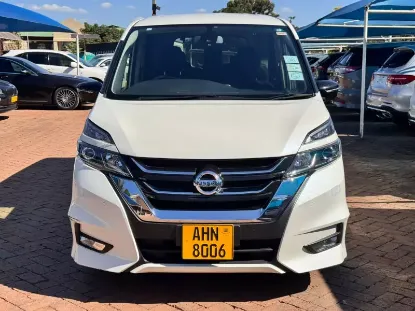 Picture of Nissan Serena 2016