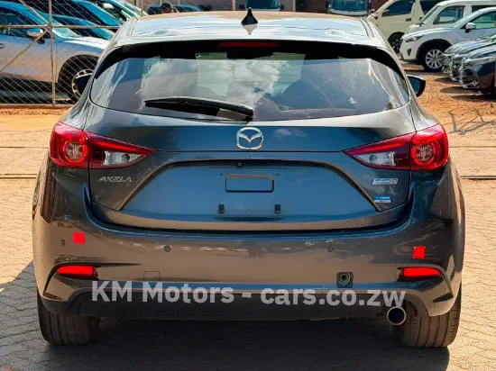 Picture of Mazda Axela 2016