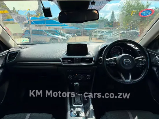 Picture of Mazda Axela 2016