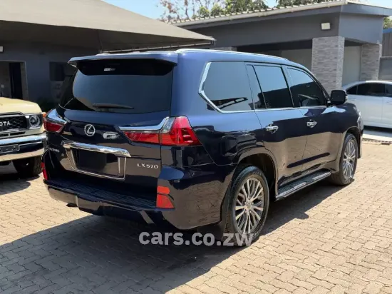 Picture of Lexus LX 2021