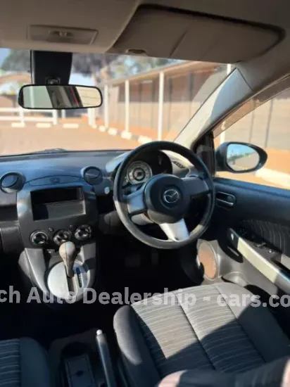 Picture of Mazda Demio 2009