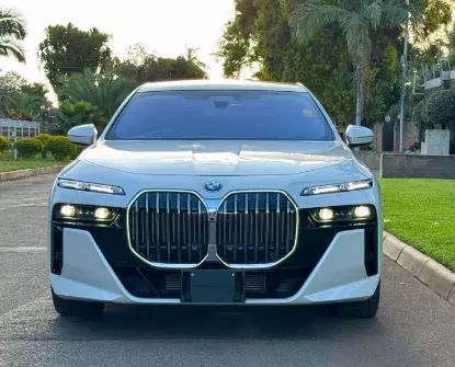 Picture of BMW 7 Series 2023