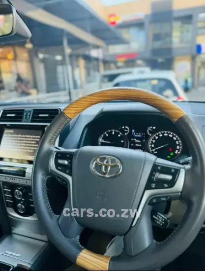 Picture of Toyota Prado 2020
