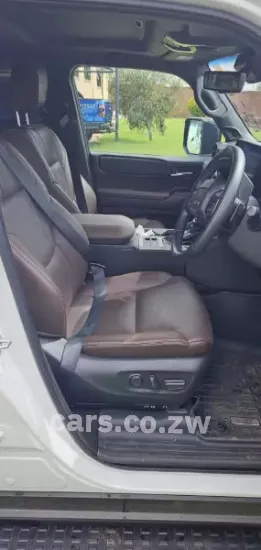 Picture of Toyota Prado 2024