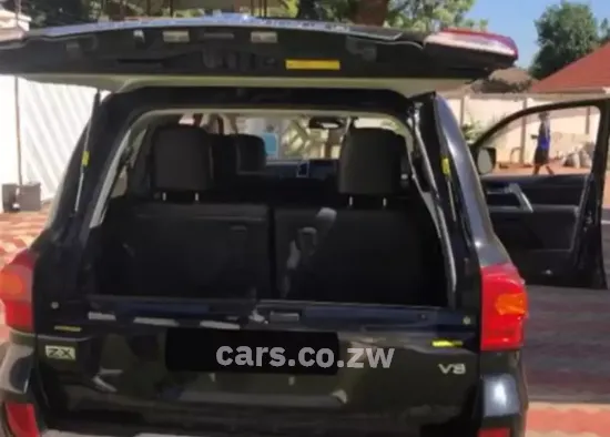 Picture of Toyota Land Cruiser 2014