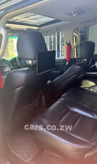 Picture of Toyota Land Cruiser 2018