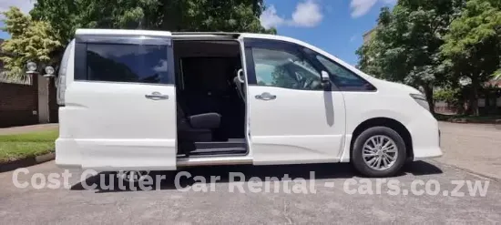 Picture of Nissan Serena 7 Seater