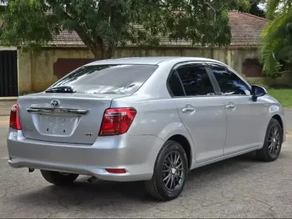 Picture of Toyota Corolla Axio Hybrid