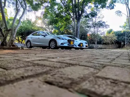 Picture of Mazda Axela (Mazda3) for hire!