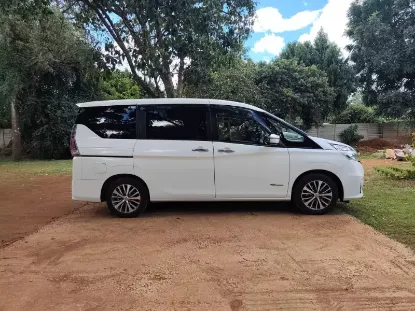 Picture of Nissan Serenas C27 (7 seater) for hire!