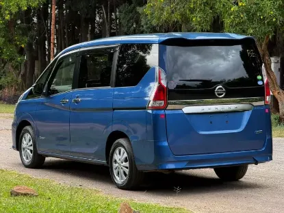 Picture of Nissan Serenas C27 (7 seater) for hire!