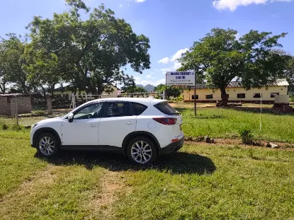 Picture of Spacious, neat, high clearance SUVs for hire!