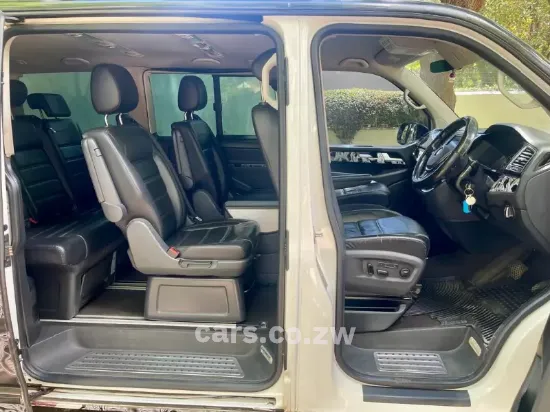 Picture of VW Caravelle 2017