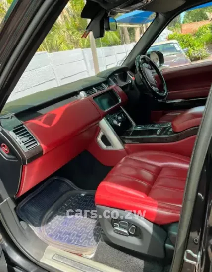 Picture of Range rover Vogue 2015