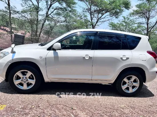 Picture of Toyota Rav4 2006