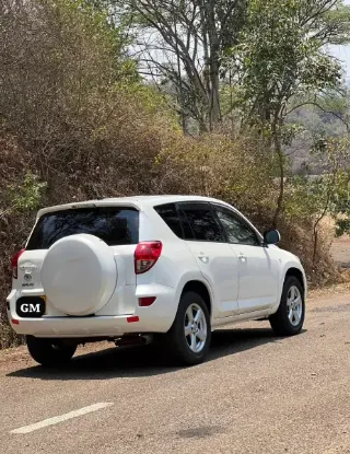 Picture of Toyota Rav4 2006