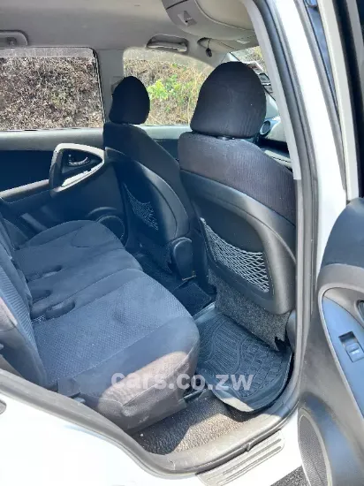 Picture of Toyota Rav4 2006