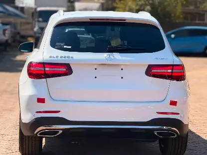 Picture of Mercedes Benz GLE 2017