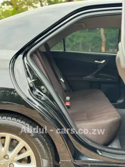 Picture of Toyota Mark x 2017