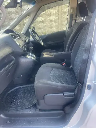 Picture of MIni Van - 7/8 Seater'