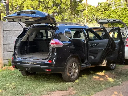 Picture of 7 Seater Nissan Xtrail