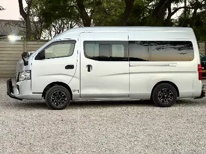 Picture of Commuter Omnibus Luxury 15 Seater